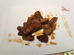 壹品土猪肉-花城苑广府菜(侨鑫店)