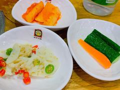 -喇喇排骨火锅·传统韩式脊骨汤(望京西园总店)