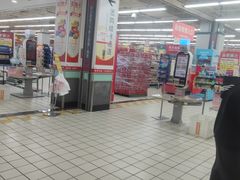 -大润发(鹤山店)