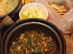 -有红鸡毛店·砂锅菜(抚琴夜市店)