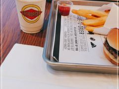 -FATBURGER 特富客汉堡(外交公寓店)