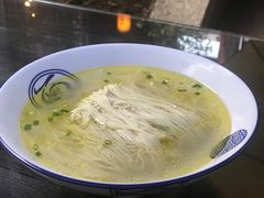 鸡汤银丝面-新万鑫银丝面·非遗无锡味(惠山古镇店)
