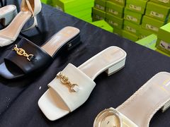 -广州周大福金融中心