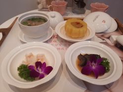 -喜喜月子(瑞虹天地店)