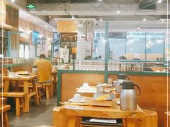 大堂-木屋烧烤(岗顶二店)