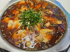 -乡土特色.冷锅鱼.牦牛肉汤锅