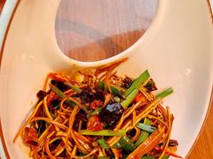 -有红鸡毛店·川菜(建设路店)