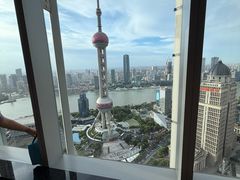-上海浦东丽思卡尔顿酒店