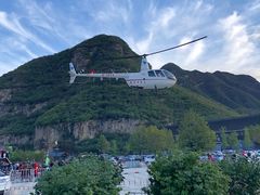 -百里峡七彩艺术小镇