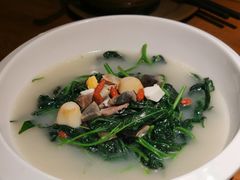 -丫丫厨娘·柠檬鸭(安吉万达店)