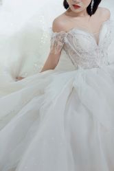 -欣薇婚纱(新源乐汇城店)