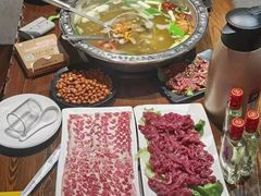 -乡土黄·鲜牛肉火锅·小龙虾(兴业街店)