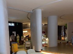 -涨巢·潮玩水疗局