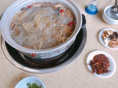 -东巴谷野生菌火锅餐厅