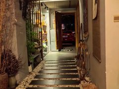 -泰·菩提树下[泰式按摩x精油SPAx肩颈头疗](新景店)