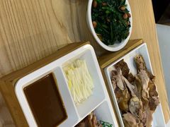 -李连贵熏肉大饼(金隅嘉品Mall店)