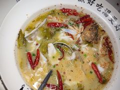 -江渔儿酸菜鱼(奥园广场金发购物中心店)