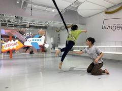 -Jumphai室内蹦极运动