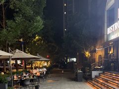 -麦凯伦烧烤·精酿超级工厂店(金桥总店)