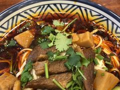 红烧笋子牛肉面-峨眉山豆腐脑(解放路店)