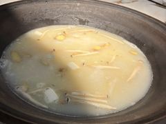 -陈大锅·岳阳鱼馆·地道岳阳菜(美食街店)