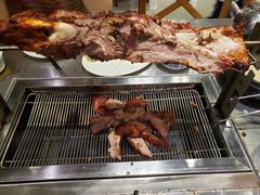 店里小姐姐还会帮忙切，超级好-蒙乡烤全羊·烤羊腿(京溪同和店)