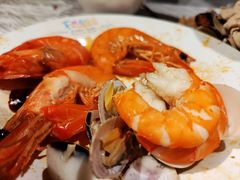 -领鲜活海鲜榴莲自助火锅(东门店)