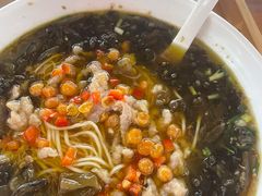 酸菜肉丝面-万县面馆(高笋塘店)