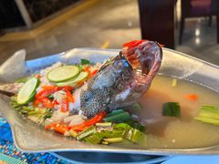 柠檬汁蒸鲈鱼-食肆&Fourteen(武林夜市店)