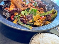 -愉肴麻辣香锅(中北镇店)