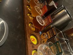 -麦凯伦烧烤·精酿超级工厂店(金桥总店)