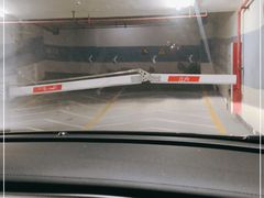 -滨江国际广场-地下停车场