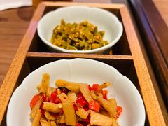 -巡湘记·地道湖南菜(活力城店)