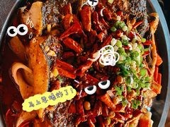 -鸣记脆皮烤鱼·海鲜烤鱼(三八广场店)