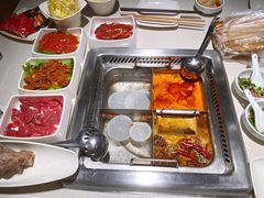 -海底捞火锅鲜切牛肉主题店(长寿路店)