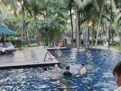 -三亚湾海居铂尔曼度假酒店