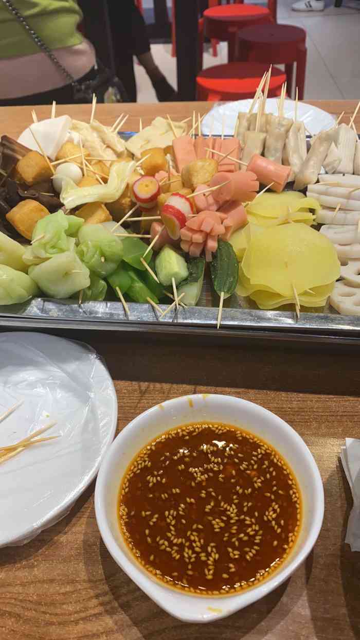 阳阳家冷沾沾-"原来春熙路地铁站下面这么多吃的,今天专门.