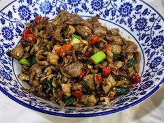 白辣椒炒鸡胗-新新湘菜馆(新中街二条店)