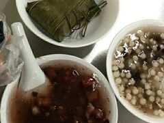 -芳婆糕团店(王府大街店)