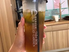 一粒柠檬茶-顶东面包花园·生日蛋糕(世博店)