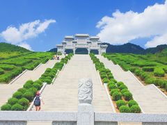 -九鼎铁刹山风景区