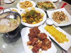 -吴记酱骨炖菜馆(康安路店)