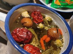 盅盅八宝茶-沪小二炭火蛙锅(淮海中路美食不夜城店)