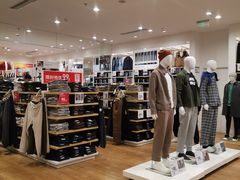 -优衣库(太原龙湖万达广场店)