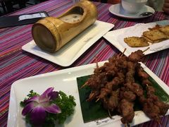 -香巴拉云南餐厅(华莱坞店)