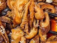 -老鼎万春卤菜(五代传承创始老店)