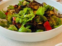 飘香牛肝菌-云腾食府·云南菜