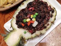 -老滇山寨•云南特色菜•地方菜•民族风情歌舞表演(金碧店)