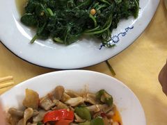 -潮汕长发番薯粥砂锅粥