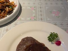 -忘忧草融合私房菜(红鼎国际店)